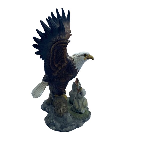 Vtg Bald Eagle & Hungry Eaglets in Nest Figurine Statue Hand Painted 8"x8" - Picture 4 of 9